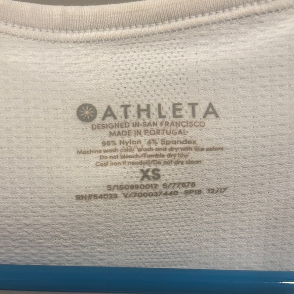 Athleta Women's Classic White Short Sleeve Tee - Picture 3 of 4